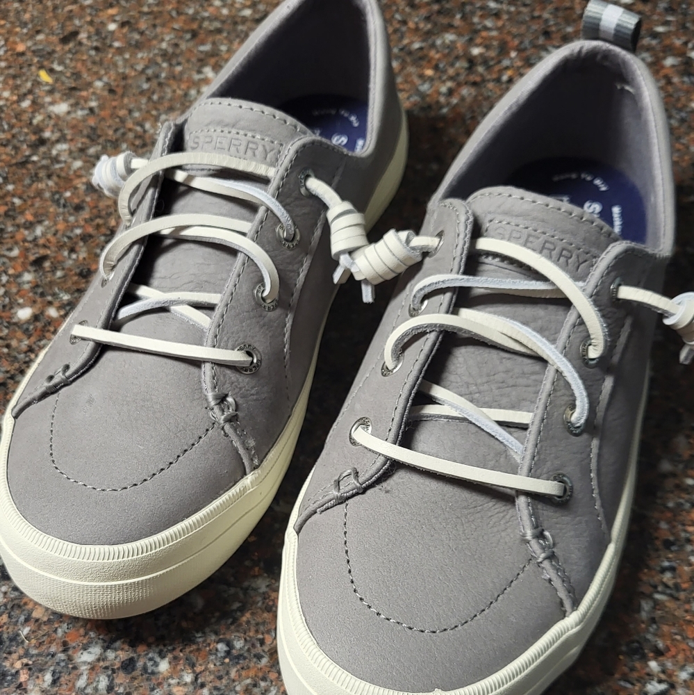 Sperry Women's Crest Vibe Sneaker
